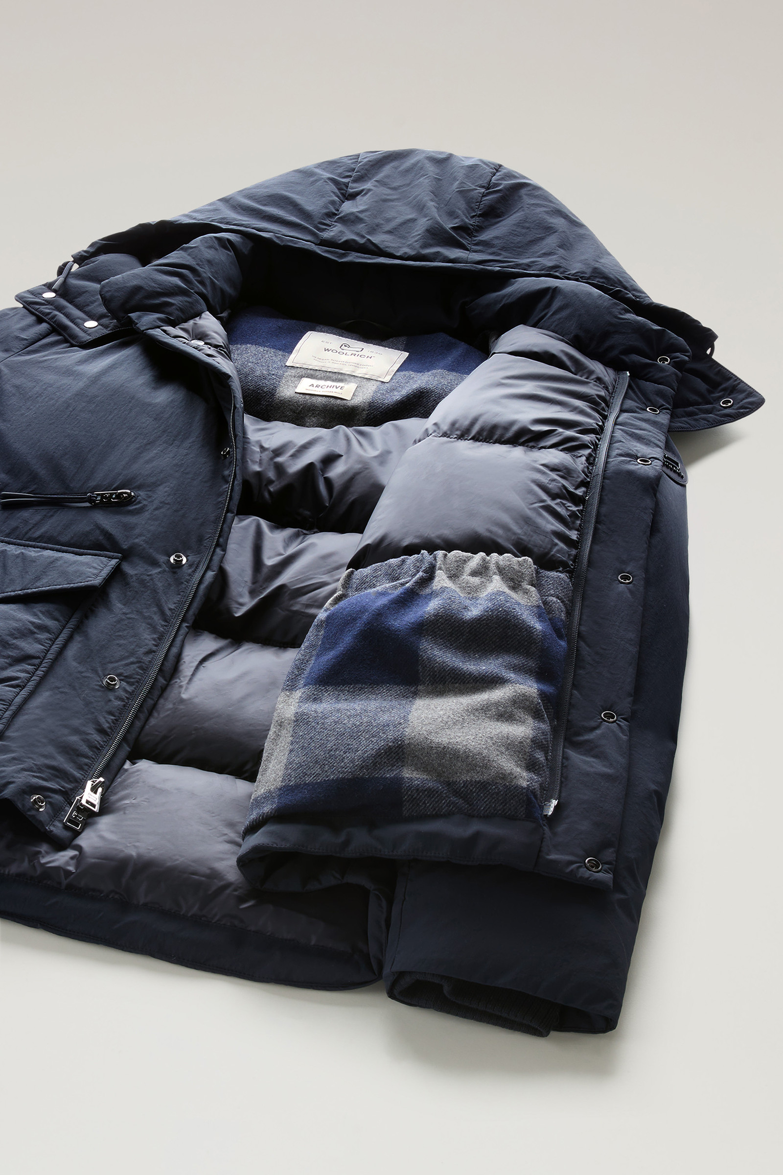 Men's Aleutian Jacket in Taslan Nylon Blue | Woolrich UK