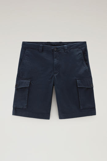 Garment-Dyed Cargo Shorts in Stretch Cotton Blue | Woolrich