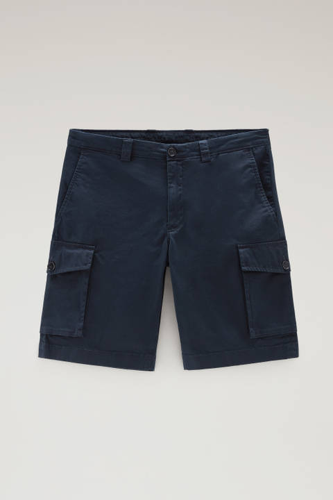 Garment-Dyed Cargo Shorts in Stretch Cotton Blue photo 2 | Woolrich
