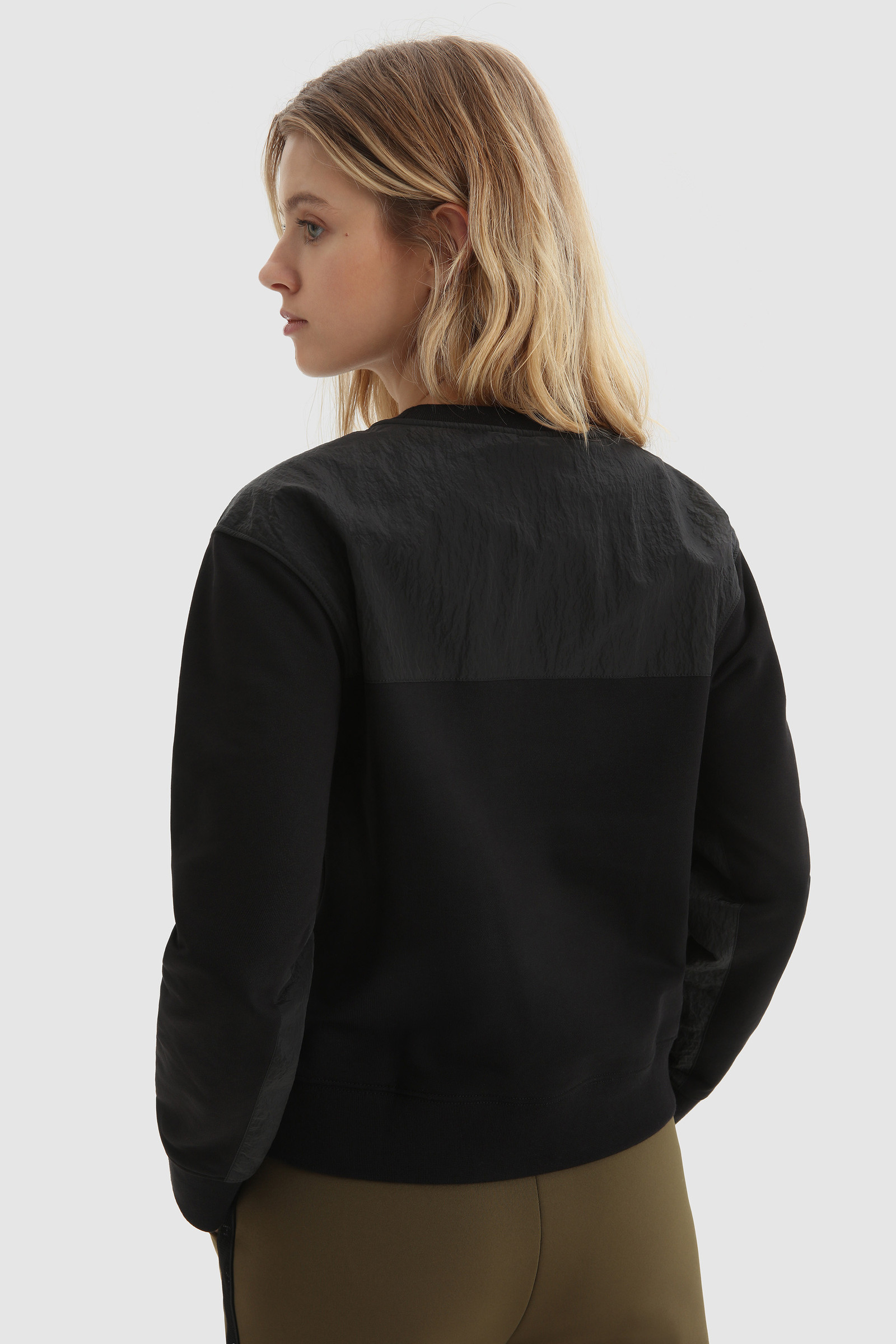 Sweat en coton avec détails en nylon froissé noir photo 3 | Woolrich