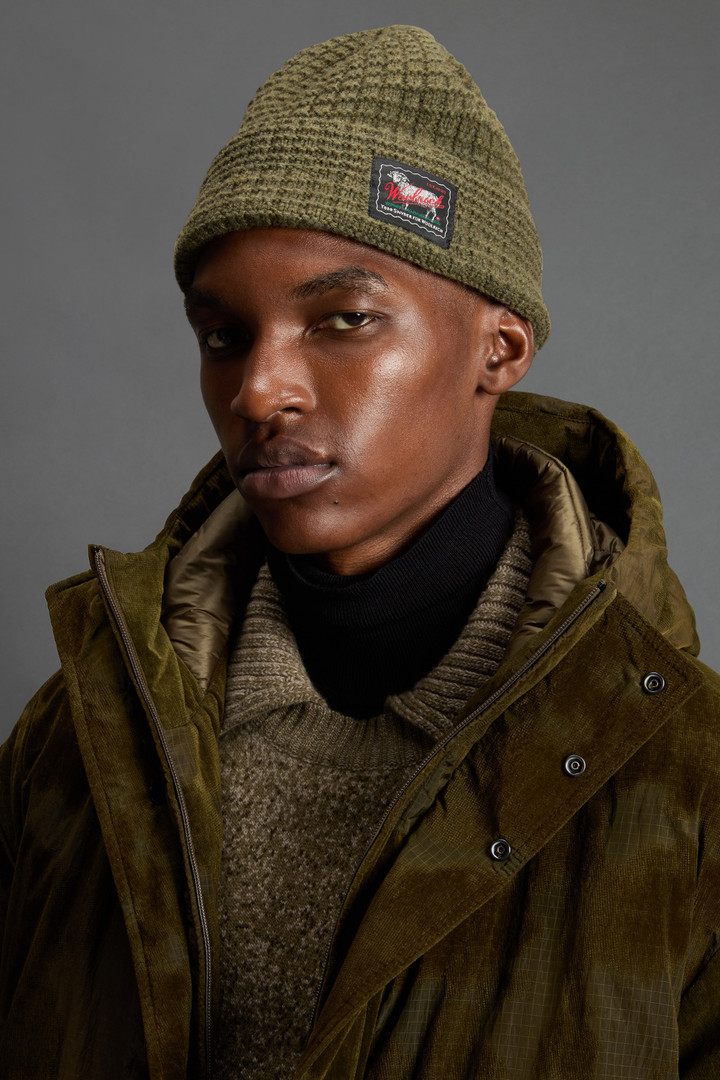 Berretto in misto lana vergine e cashmere in maglia a nido d'ape by Todd Snyder Verde photo 4 | Woolrich