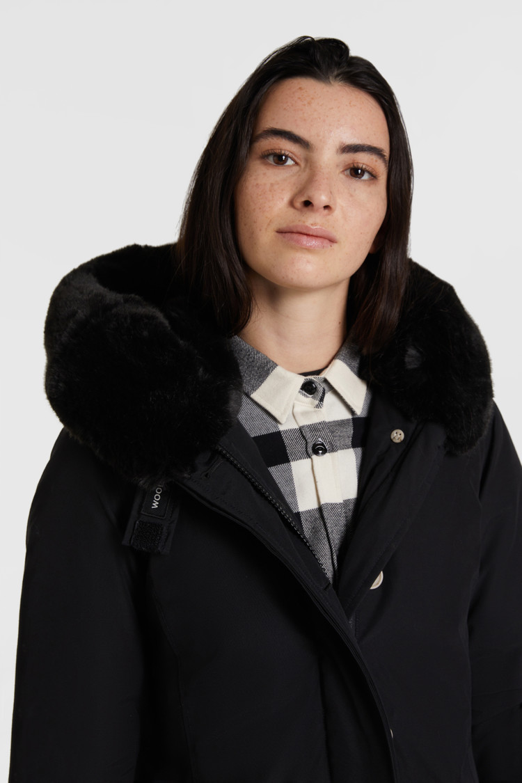 Parka Beaker con piel sintética
