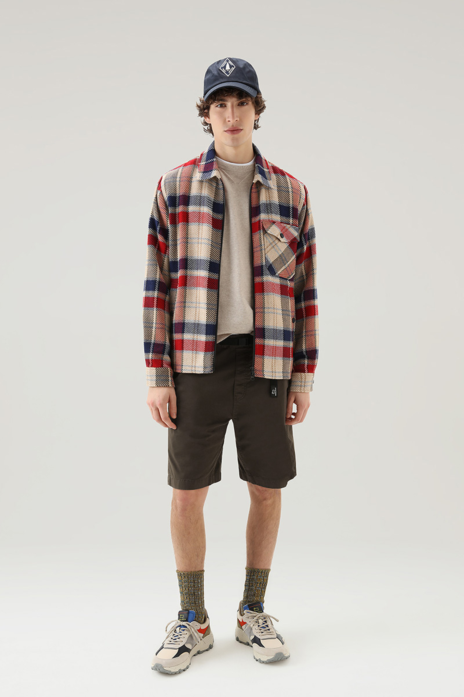 Garment-Dyed Chino Shorts in Stretch Cotton Green photo 2 | Woolrich