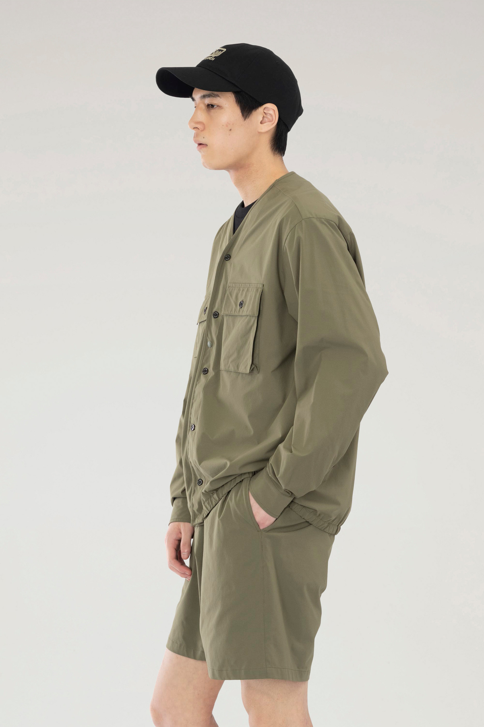 High Aeration Cardigan in Stretch Ripstop Green photo 2 | Woolrich