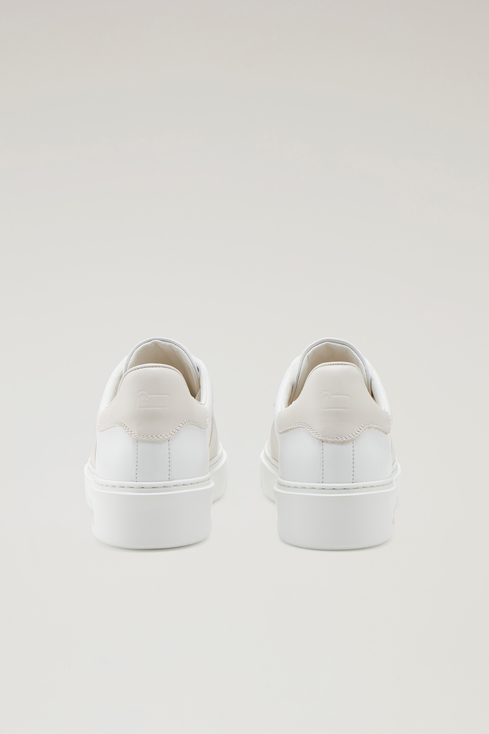Classic Court Sneakers aus weichem Kalbsleder mit Kontrastdetails weiß photo 3 | Woolrich