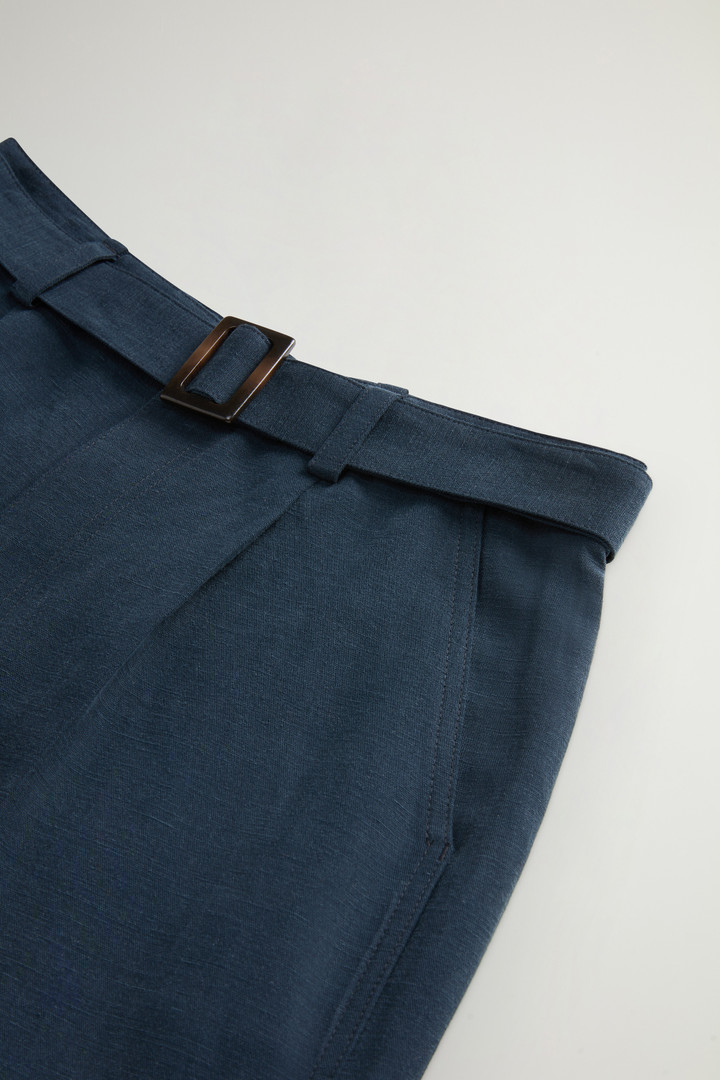 Garment-Dyed Linen-Blend Bermuda Shorts Blue photo 6 | Woolrich