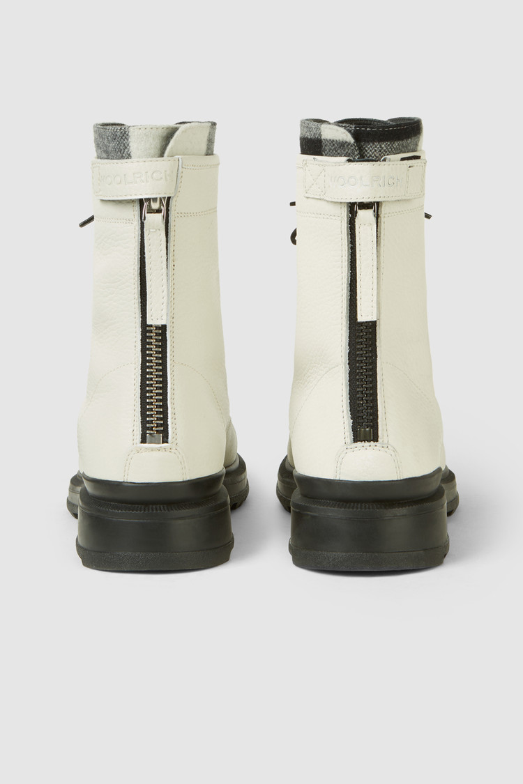 Work boot with check pattern