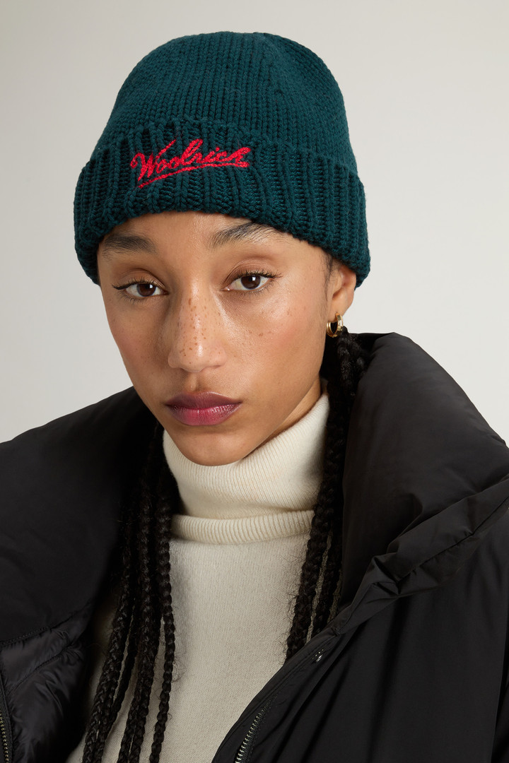 Beanie in Pure Merino Virgin Wool with Contrasting Logo Green photo 5 | Woolrich