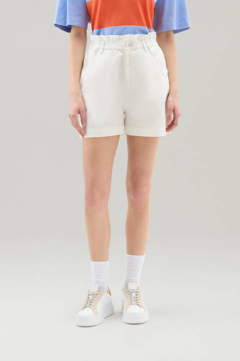 Korte broek met hoge taille van elastische katoenen keperstof Wit | Woolrich