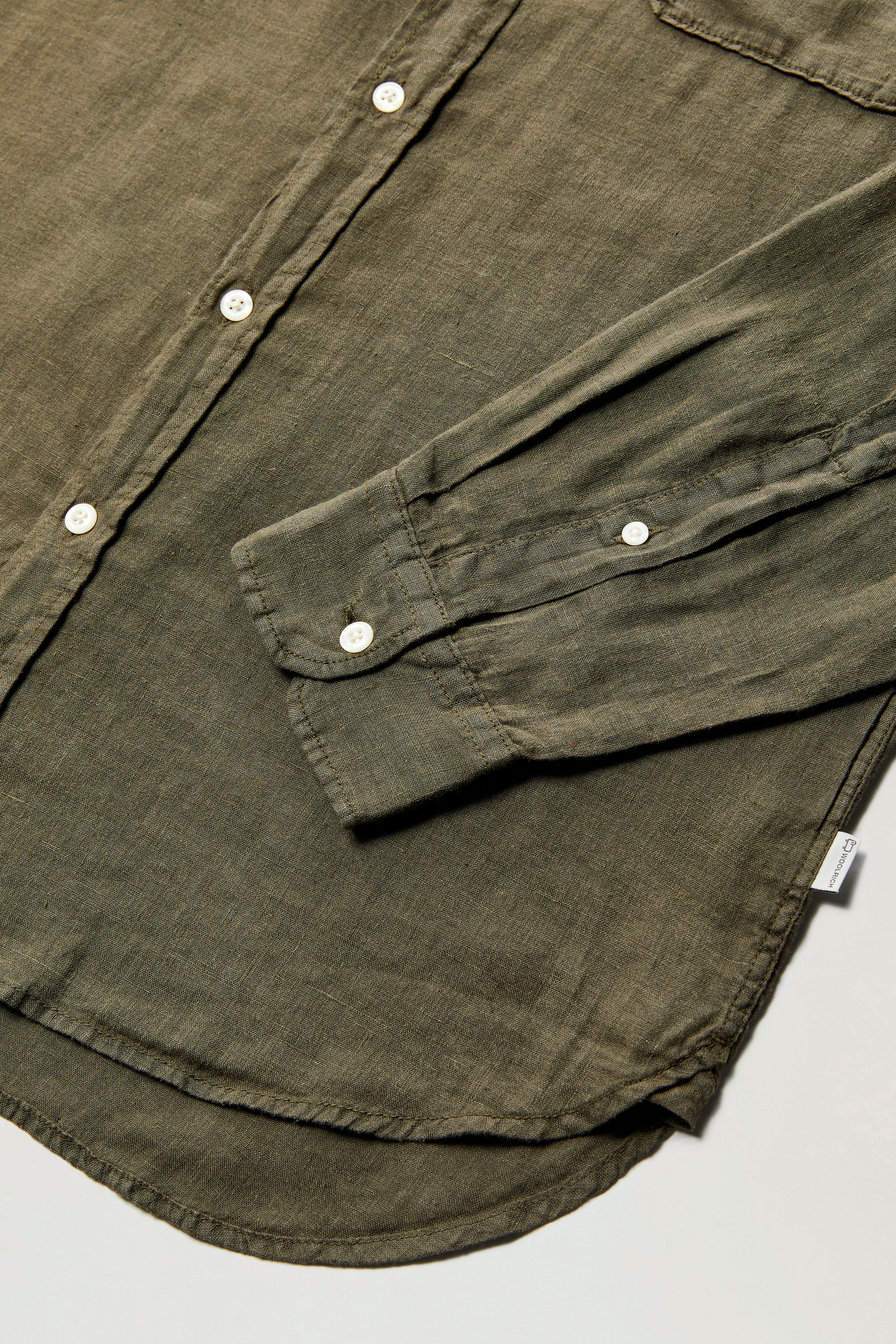 Camisa de puro lino teñida en prenda con cuello mao verde photo 4 | Woolrich