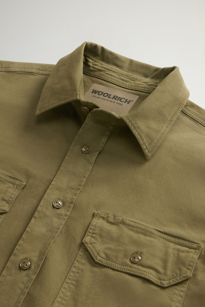 Garment-dyed Shirt in Stretch Cotton Green photo 6 | Woolrich