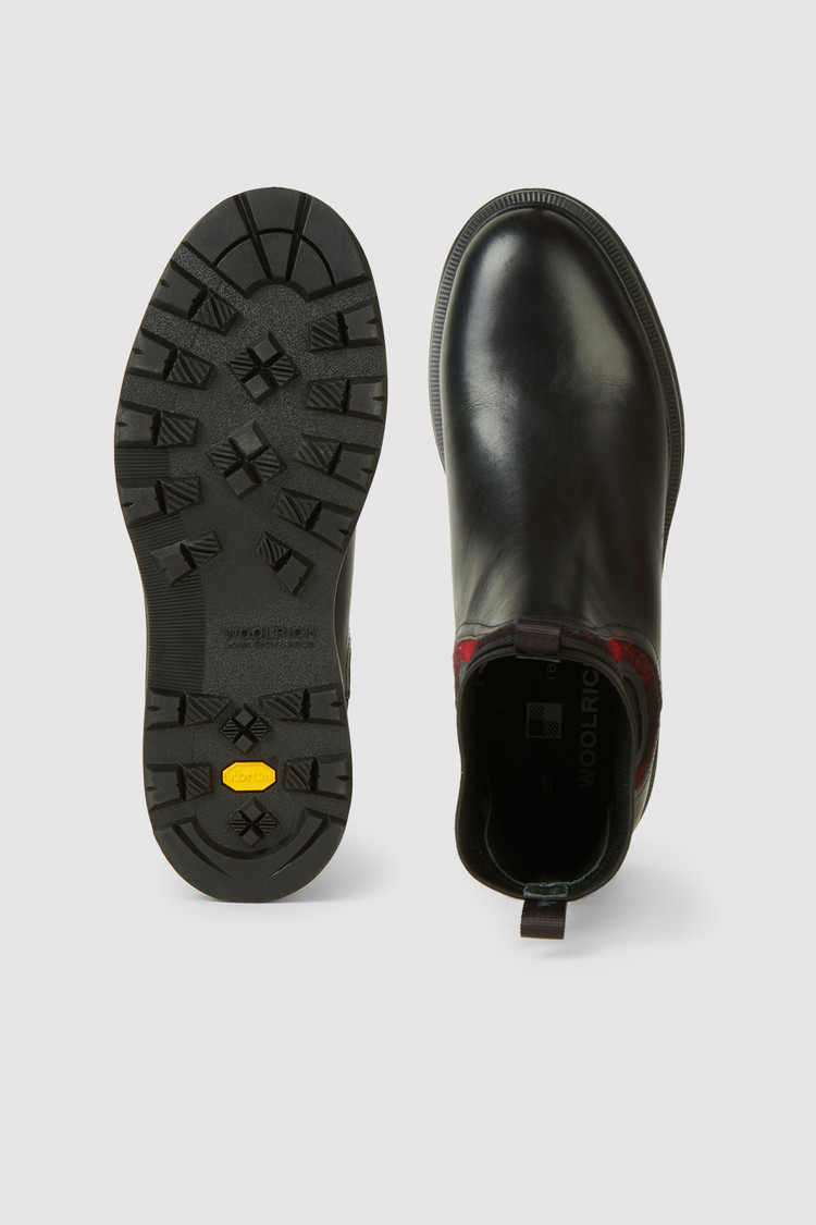 Chelsea boot with check pattern