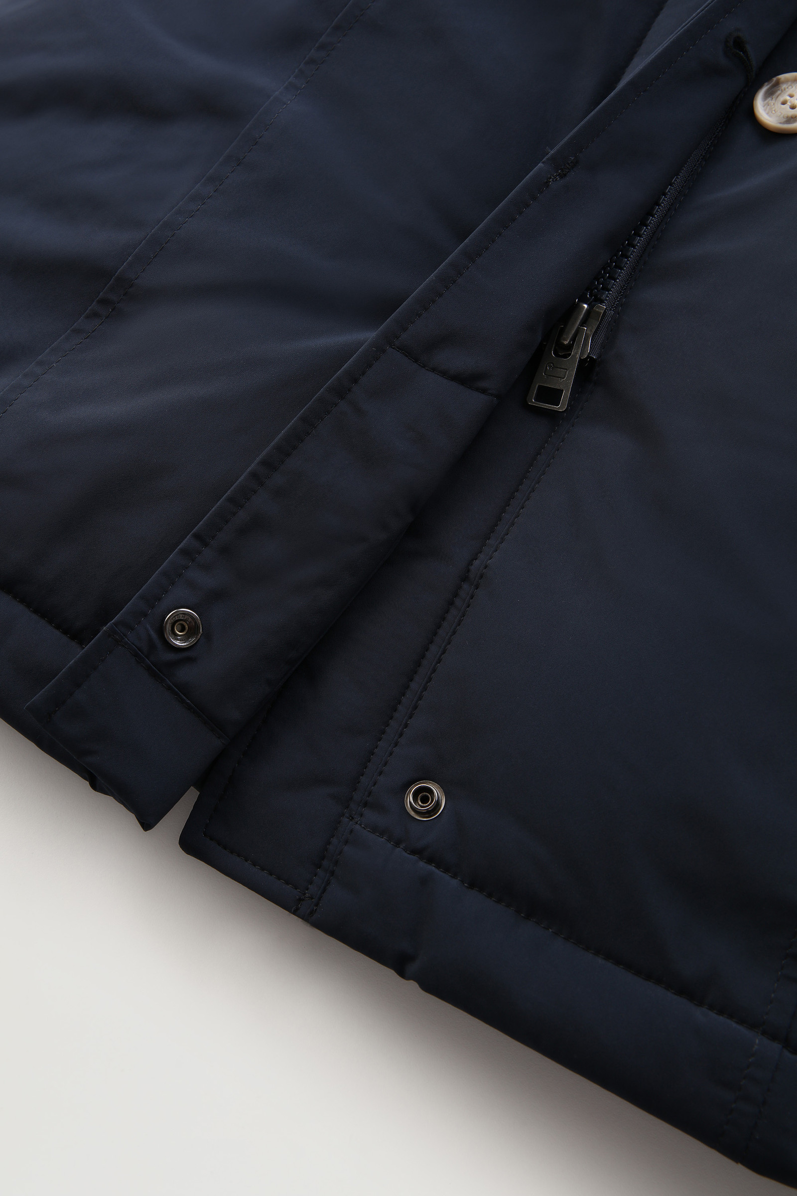 Arctic Parka en Urban Touch avec fourrure de cachemire amovible bleu photo 8 | Woolrich