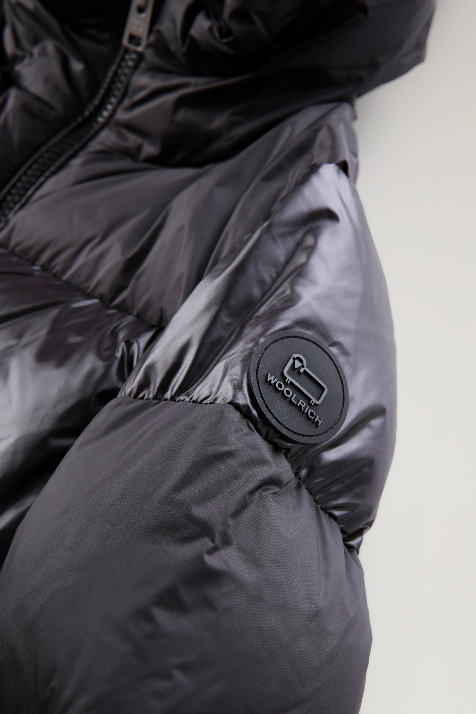 Girls' Down Jacket in Glossy Nylon photo 5 | Woolrich