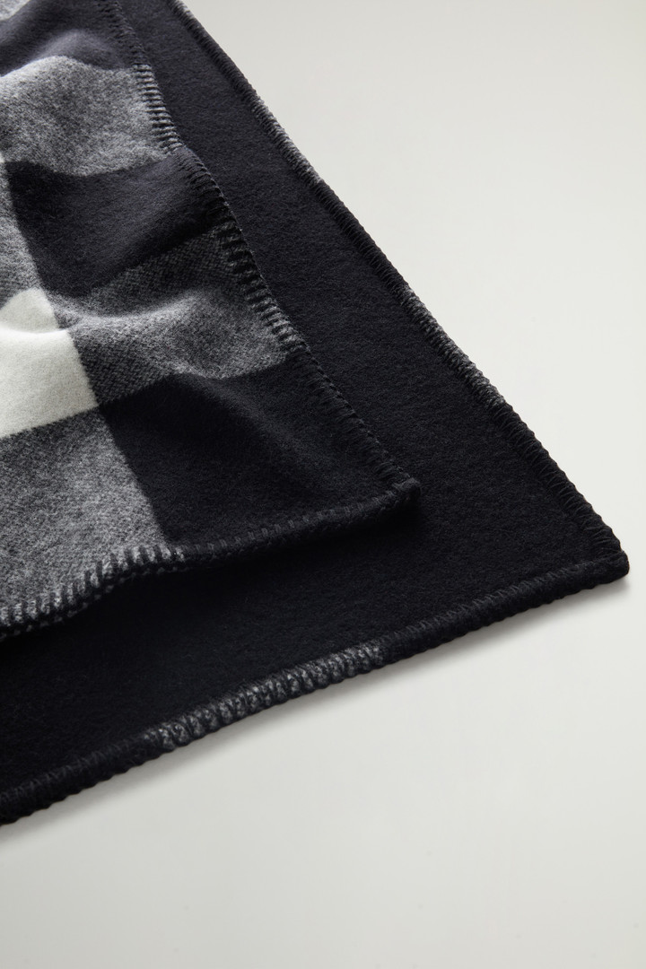 Doppelseitige Decke aus reiner Wolle mit Buffalo Check-Muster Multifarben photo 3 | Woolrich