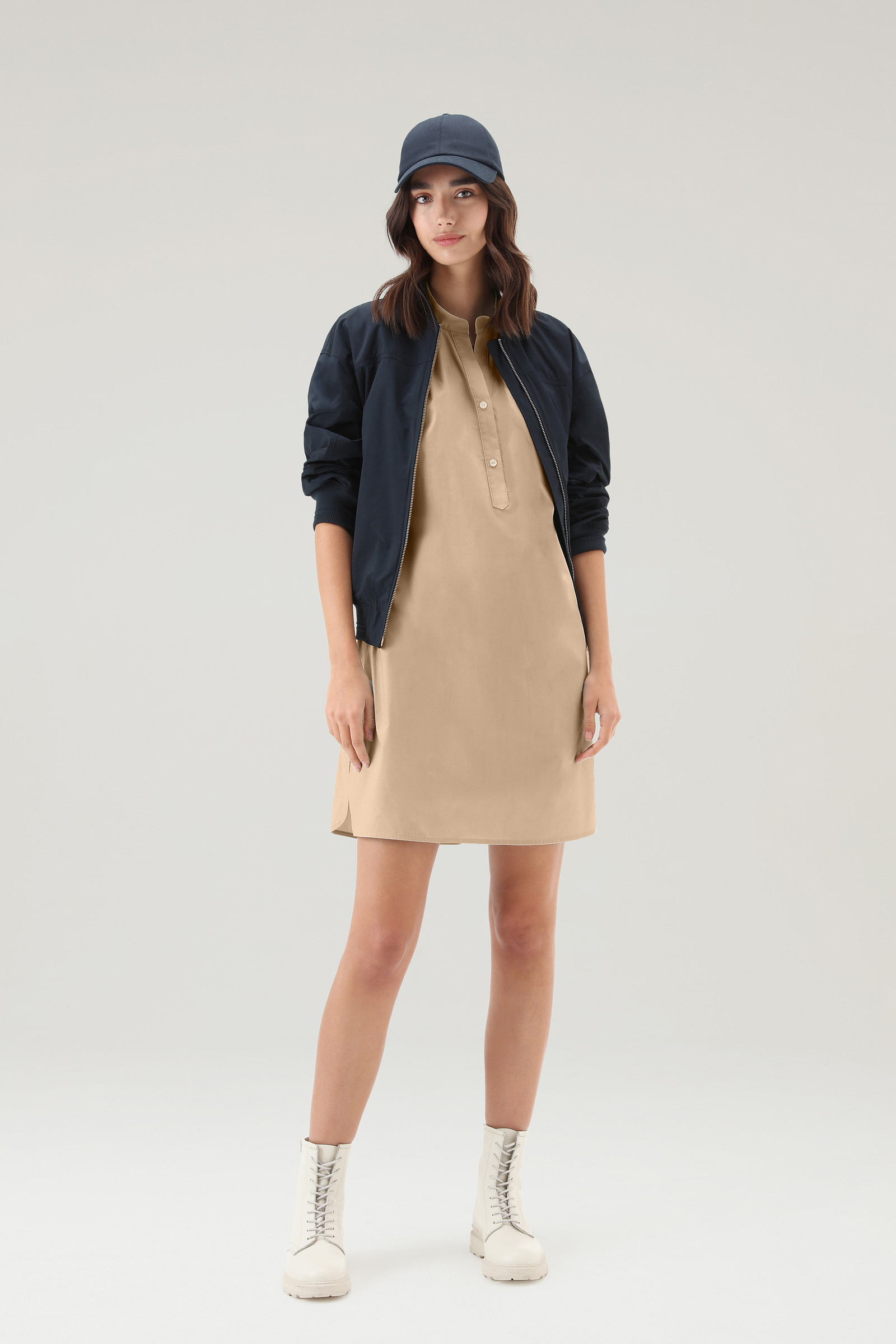 Robe courte en popeline de pur coton avec pinces beige photo 2 | Woolrich