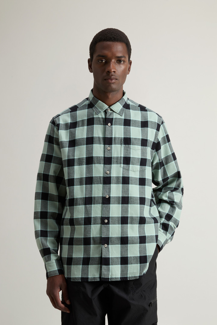 Karoshirt aus leichtem Flanell Grün photo 1 | Woolrich