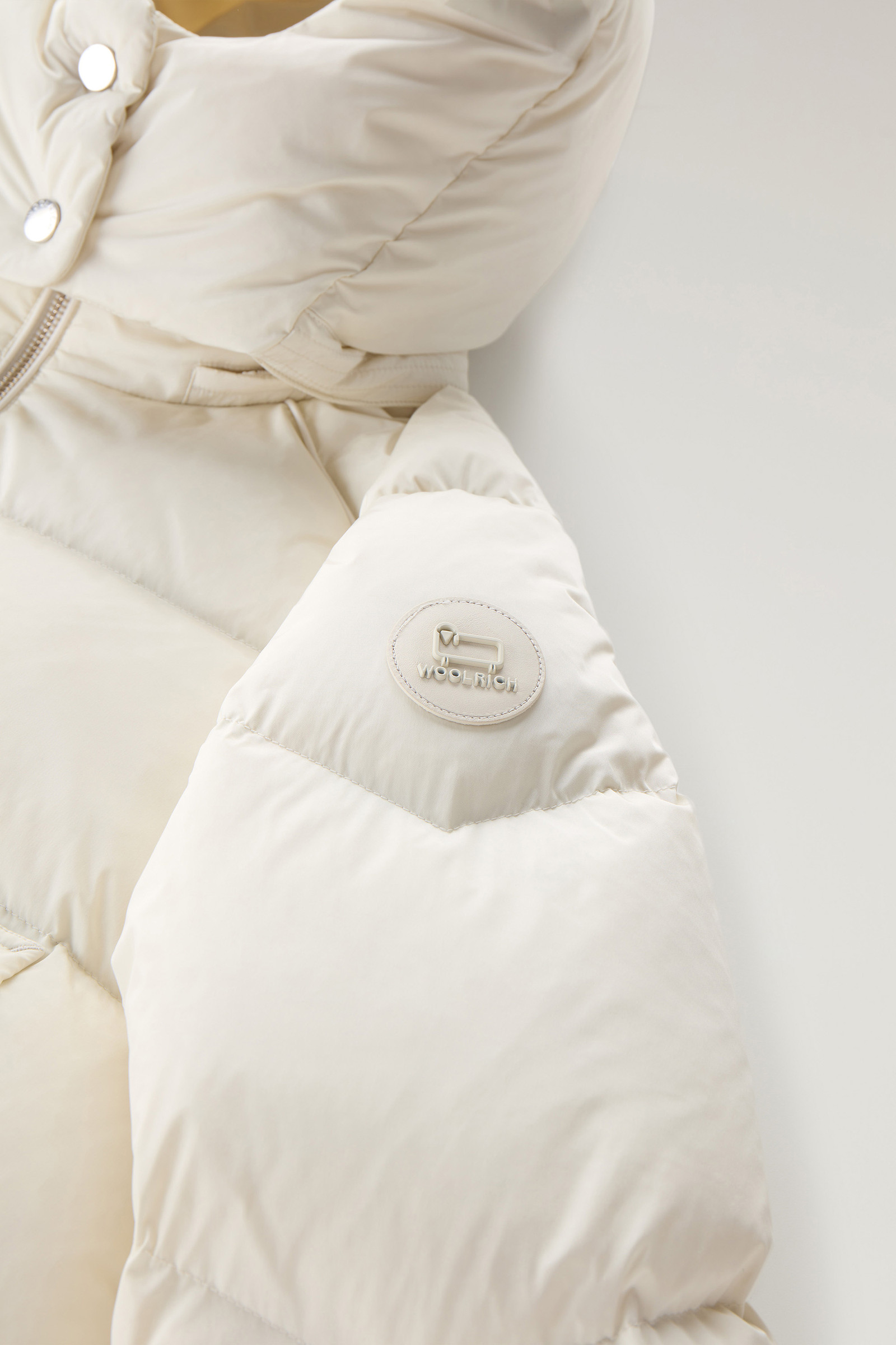 Short Alsea Down Jacket in Stretch Nylon with Detachable Hood White photo 8 | Woolrich