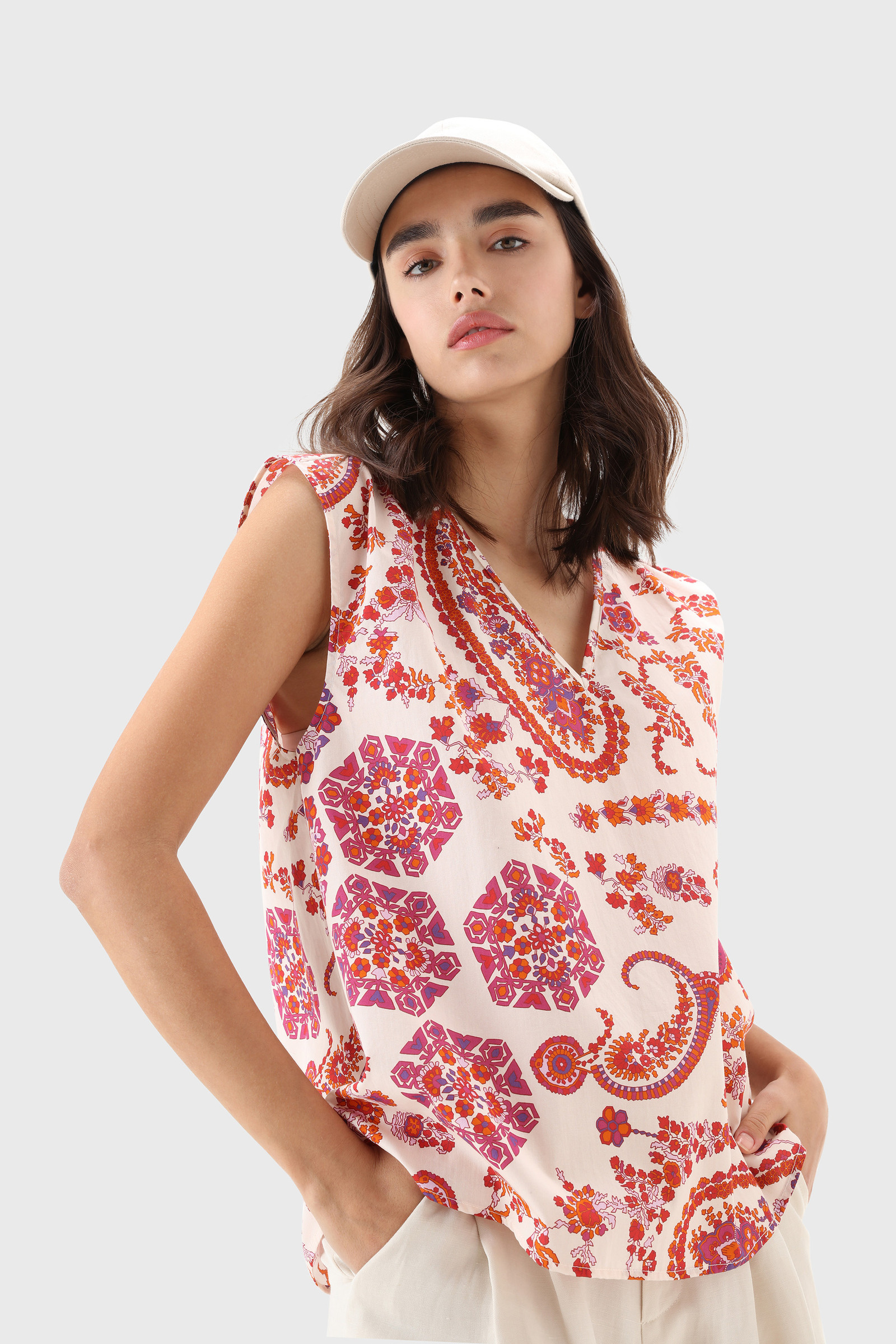 Blusa smanicata in popeline di puro cotone rosso photo 4 | Woolrich