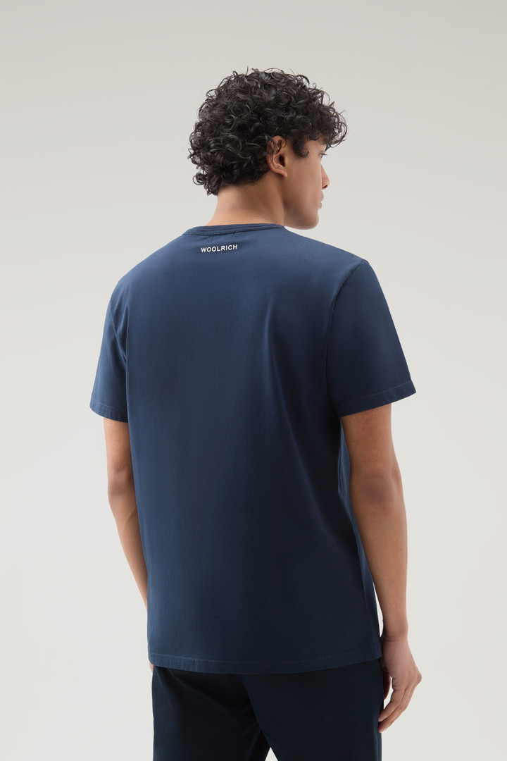 T-Shirt aus reiner Baumwolle mit nautischem Print Blau photo 3 | Woolrich