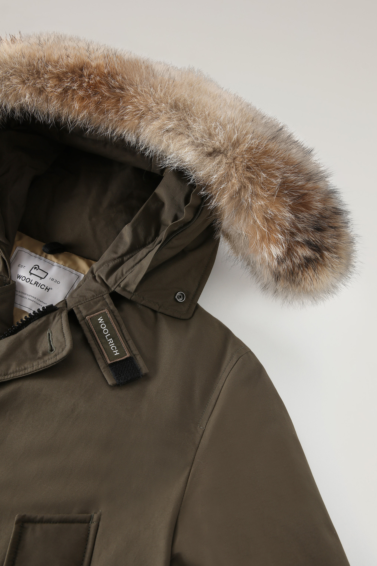 Opfylde stille Scrupulous Arctic Parka in Ramar Cloth with Detachable Fur Trim Green | Woolrich USA