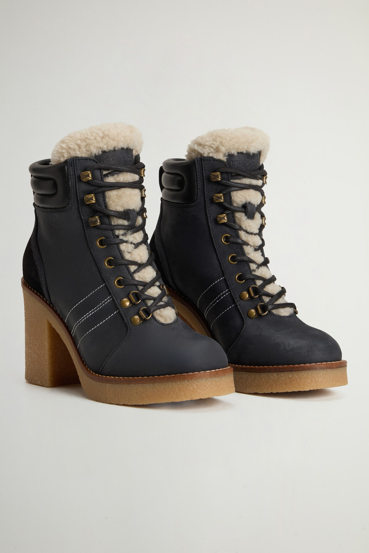 Landhill Ankle Boots in Suede Black photo 2 | Woolrich