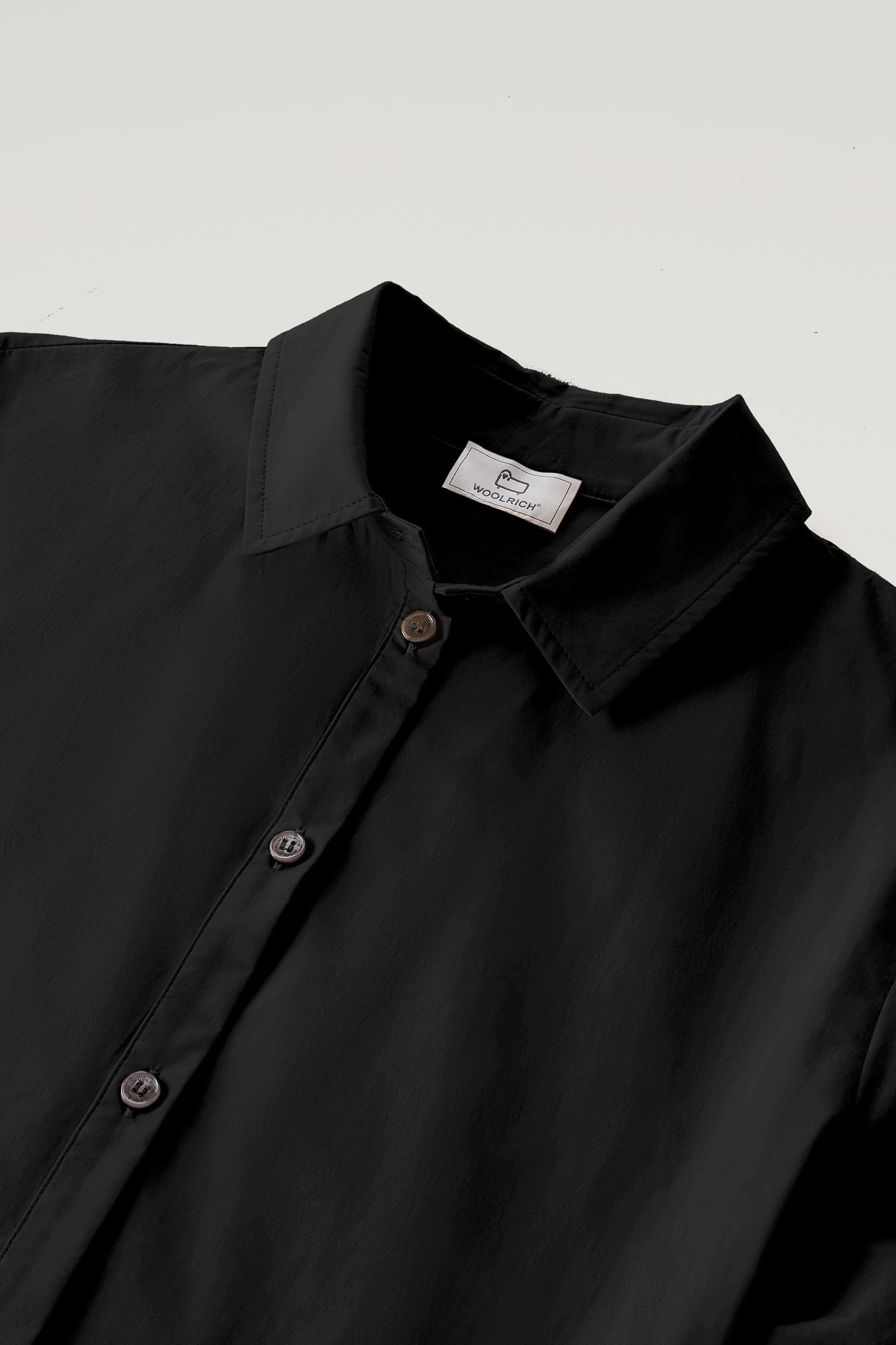 Robe chemise en popeline de pur coton noir photo 6 | Woolrich