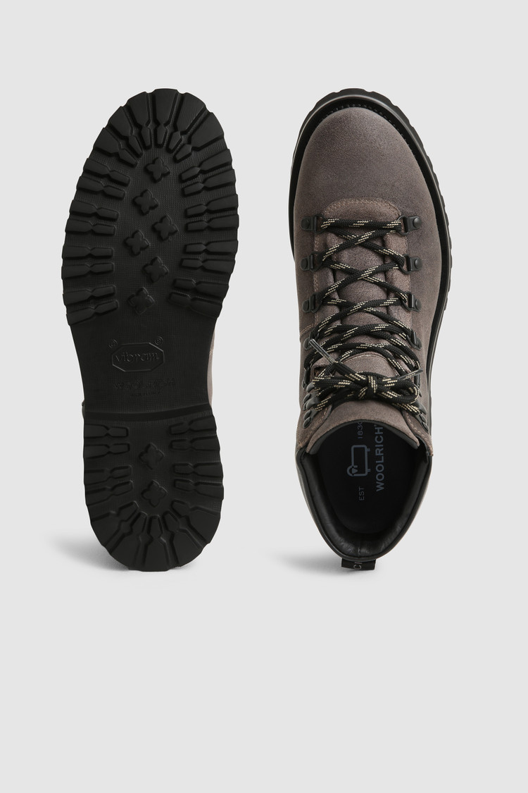 Hiker boots in water resistant suede