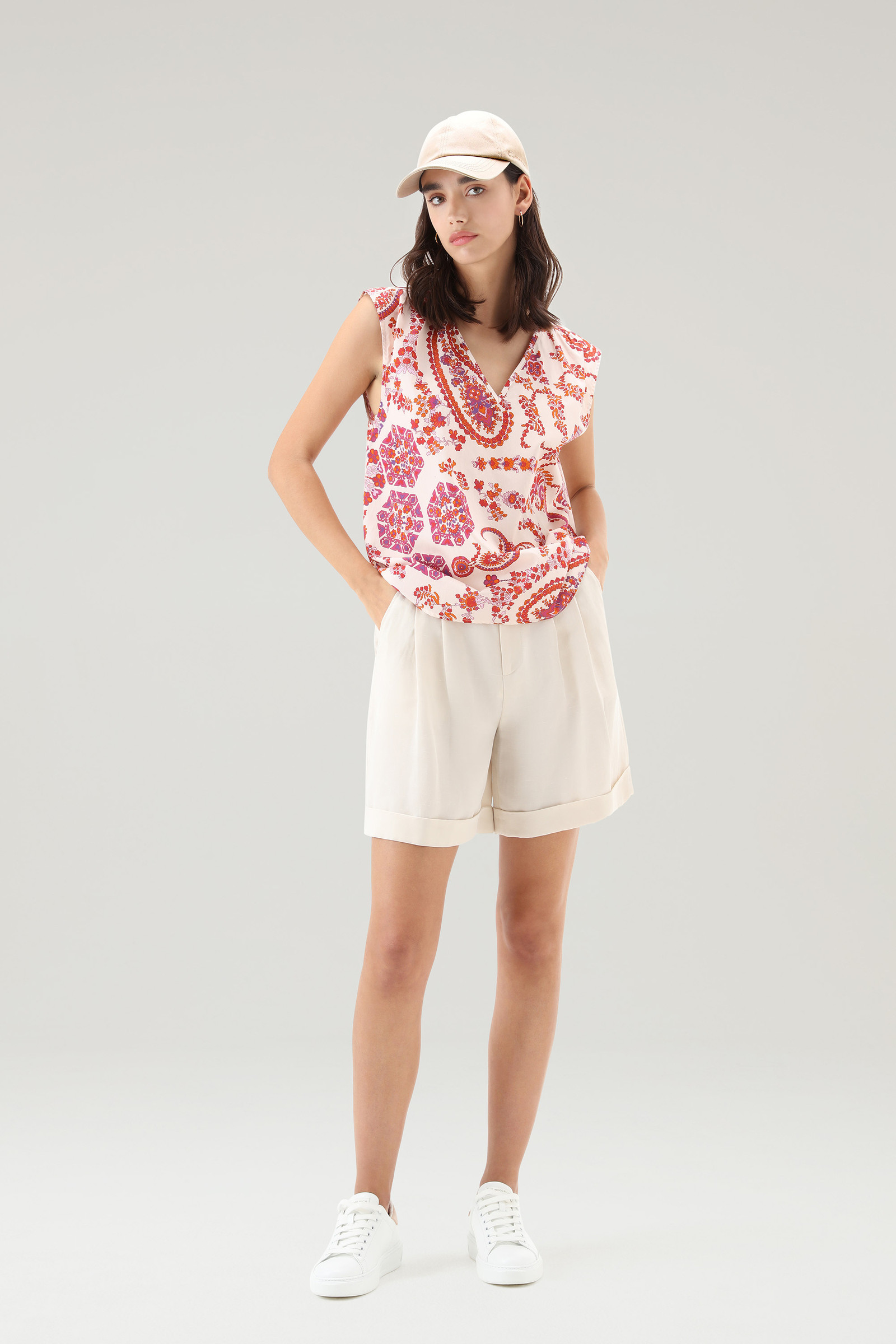 Blusa smanicata in popeline di puro cotone rosso photo 2 | Woolrich