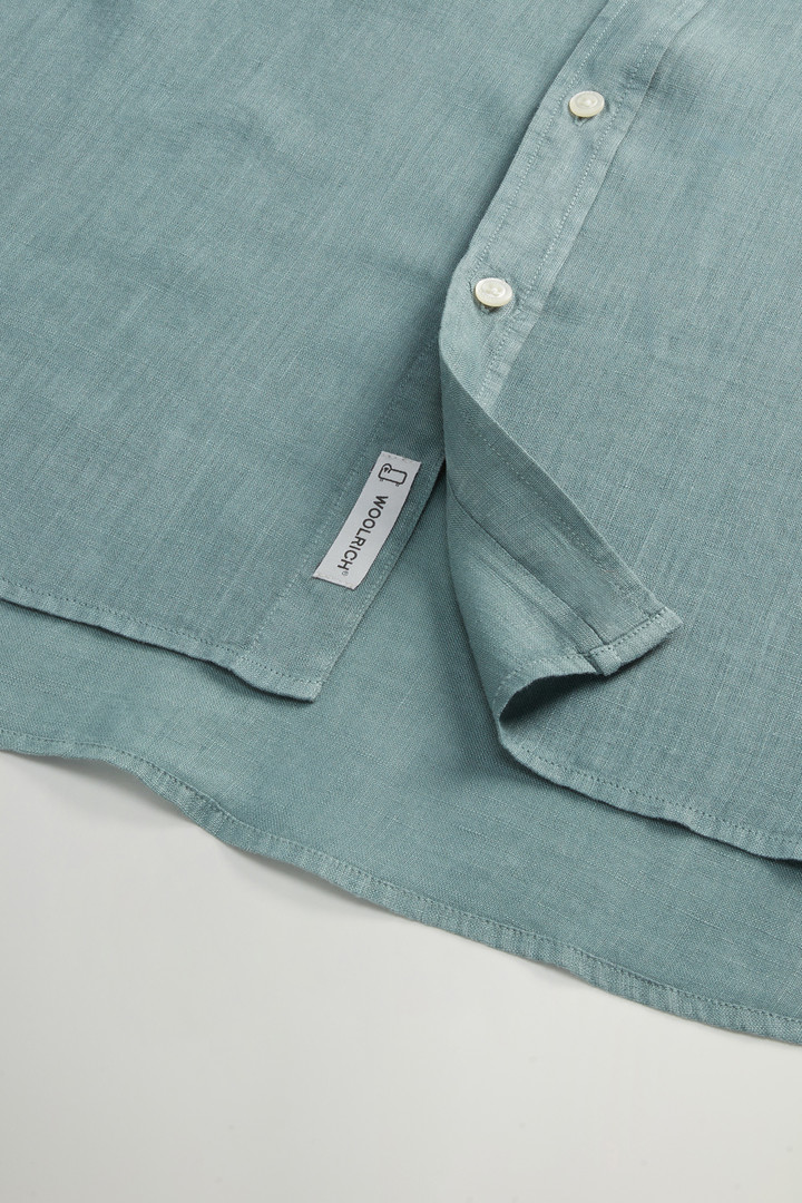 Garment-dyed Shirt with Mandarin Collar in Pure Linen Green photo 8 | Woolrich