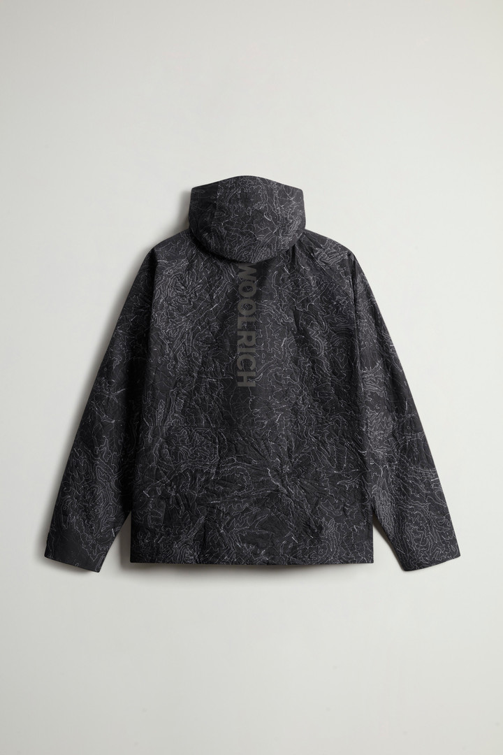 Jacke aus recyceltem dreilagigem Stoff mit topografischem Motiv by Todd Snyder Schwarz photo 7 | Woolrich