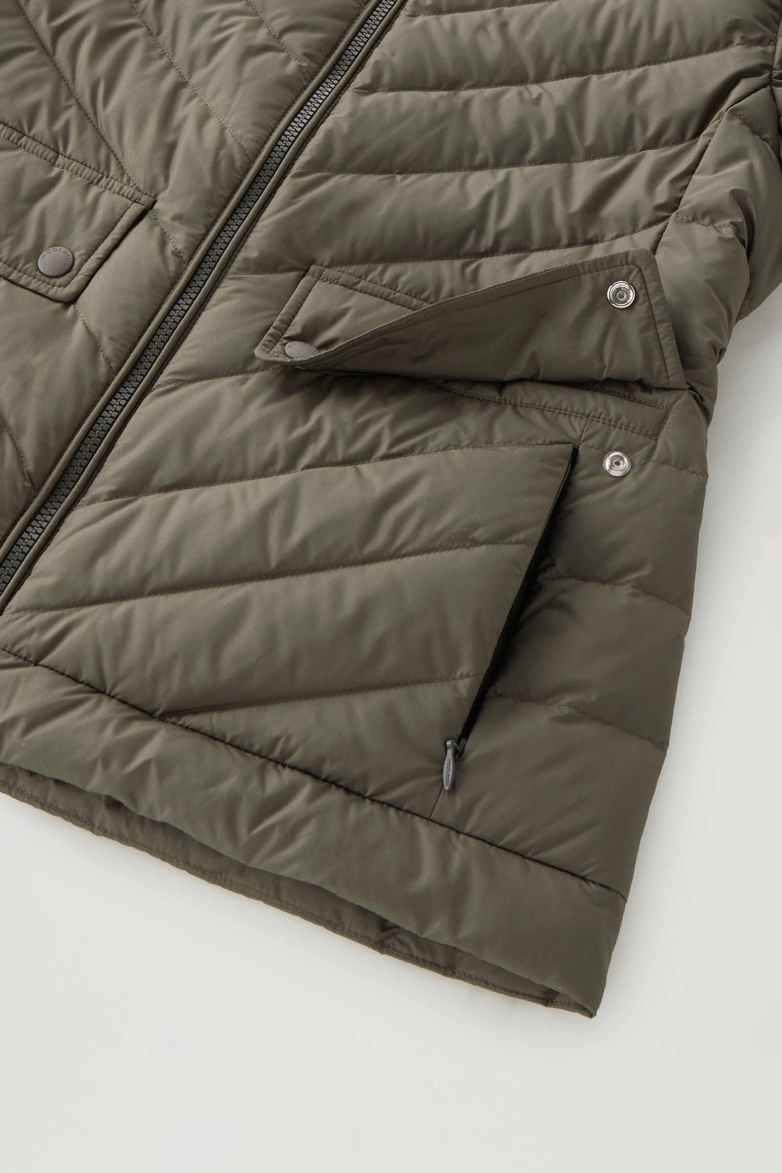 Padded Short Jacket with Chevron Quilting Green photo 9 | Woolrich