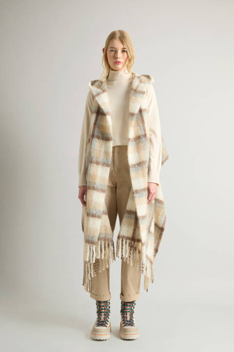 Bufanda-capa con capucha de alpaca, mohair y lana virgen Beige photo 2 | Woolrich