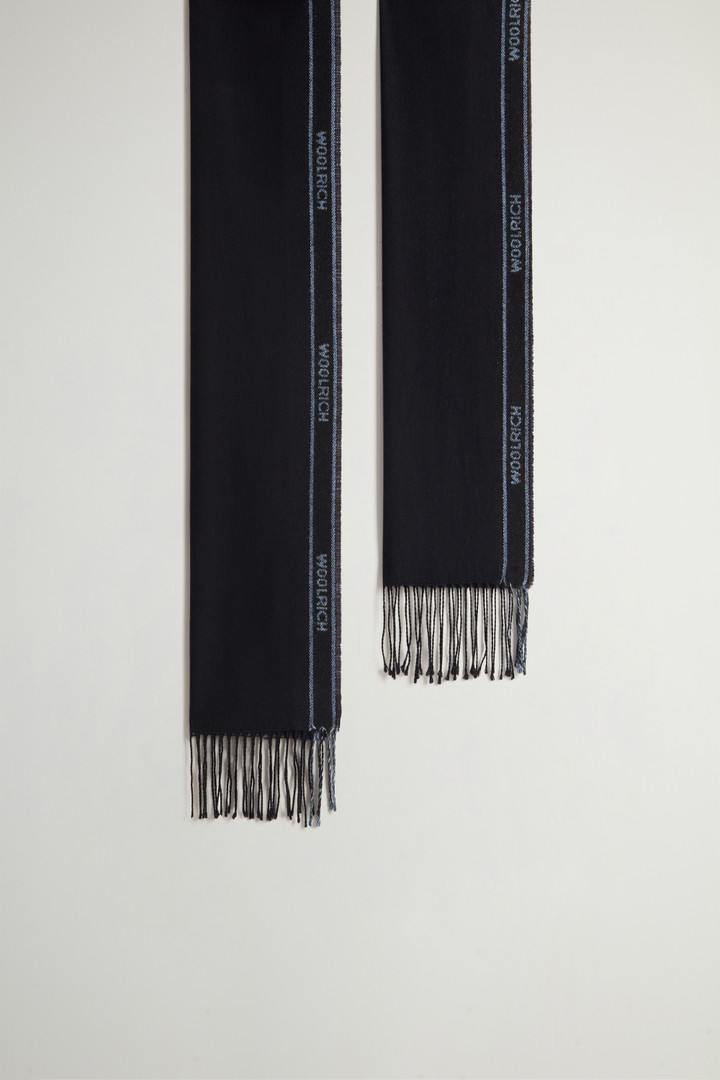 Scarf in Virgin Wool Blend Black photo 2 | Woolrich