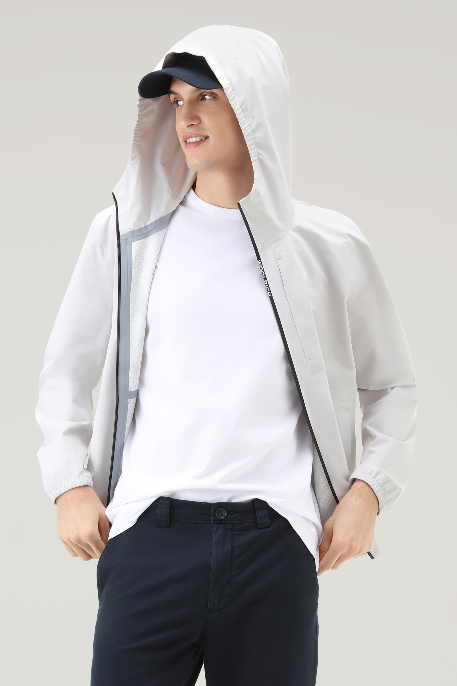 Wasserdichte Pacific Kapuzenjacke weiß photo 4 | Woolrich
