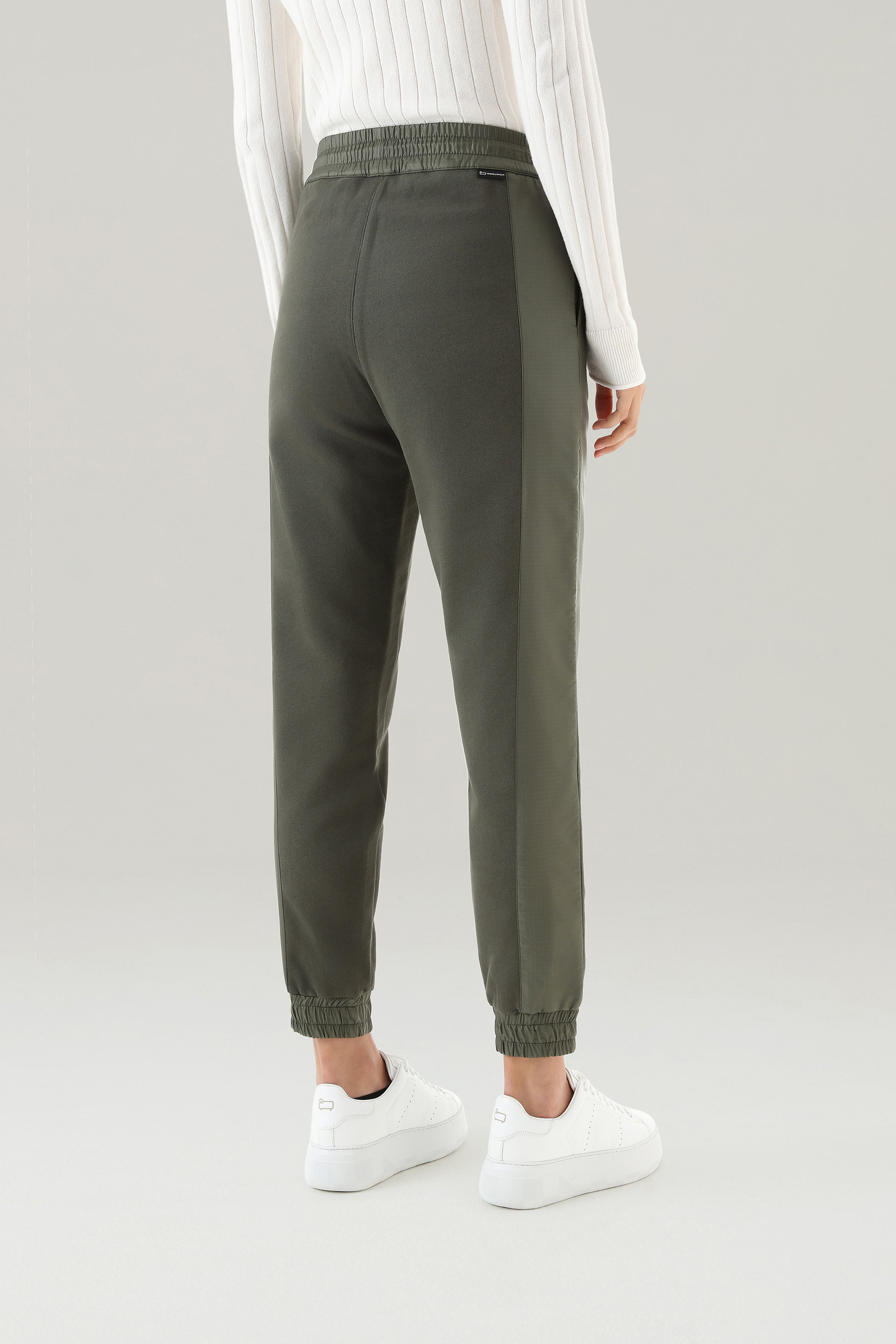 Jogger Pants in Pure Cotton and Ripstop nylon Green photo 3 | Woolrich