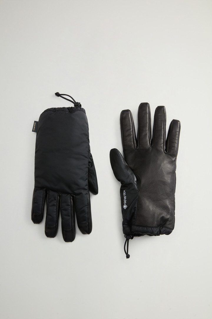 GORE-TEX Gloves Black photo 1 | Woolrich