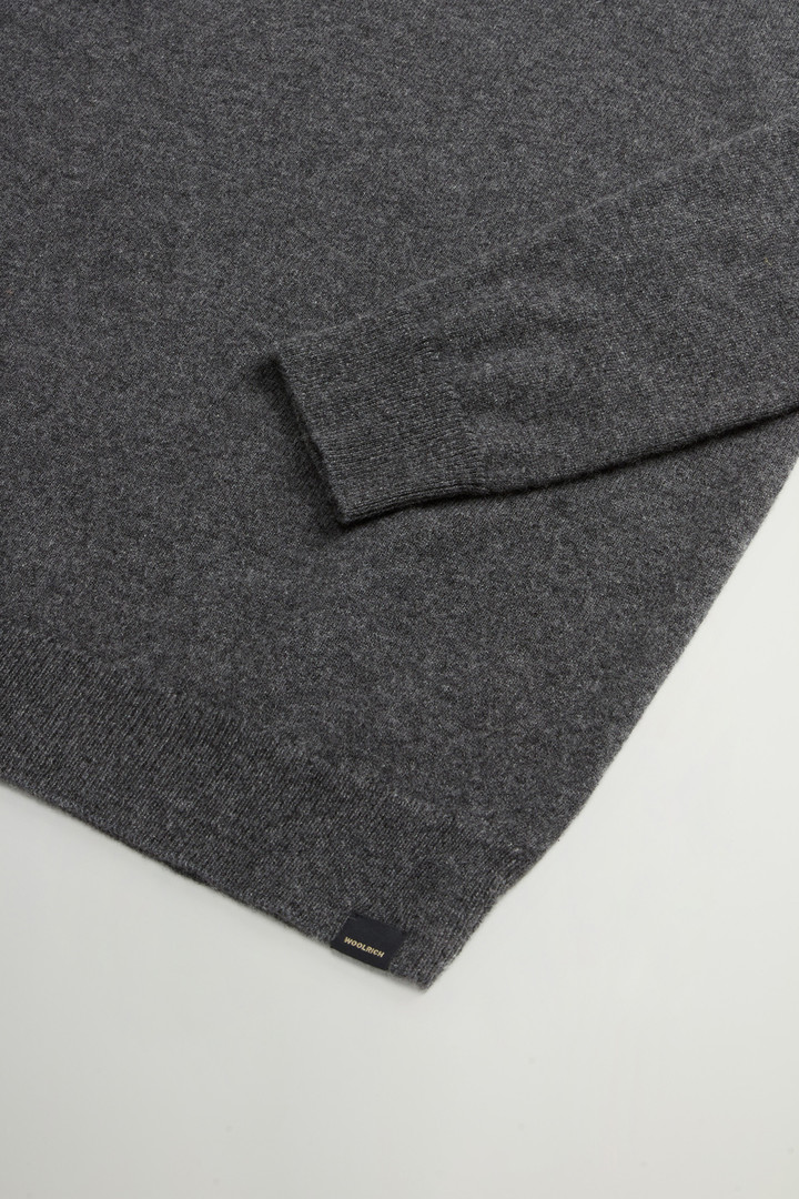 Pure Cashmere Long-Sleeved Polo Sweater Gray photo 7 | Woolrich