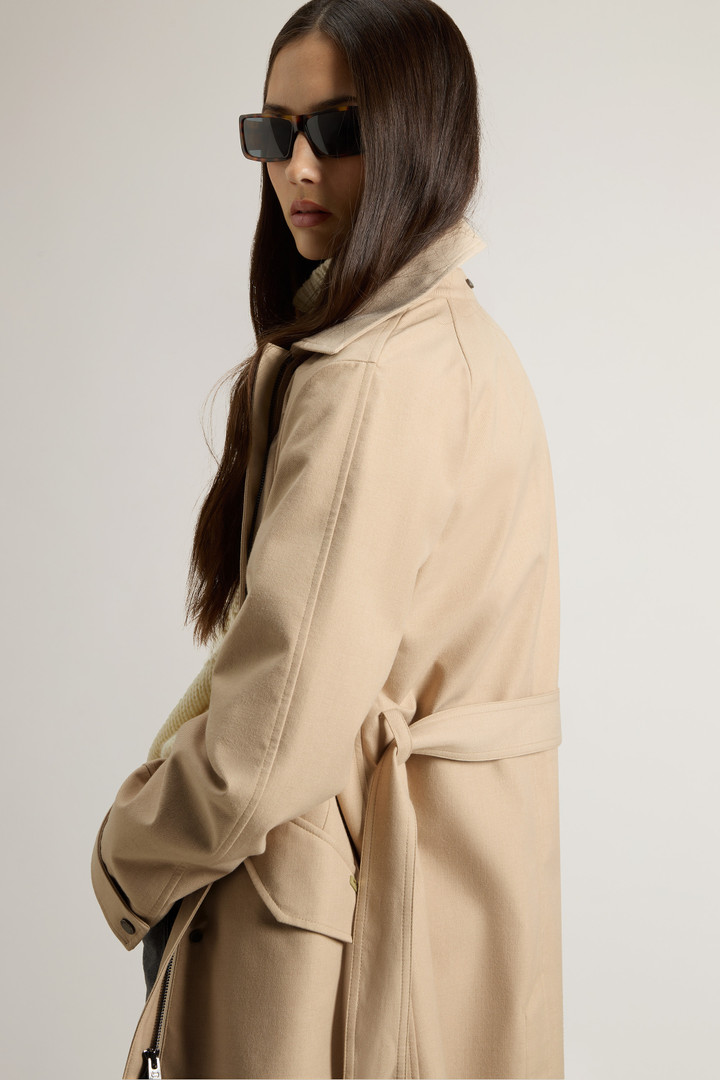 Yarn-Dyed Trench Coat in Three-Layer Fabric with Hood Beige photo 4 | Woolrich