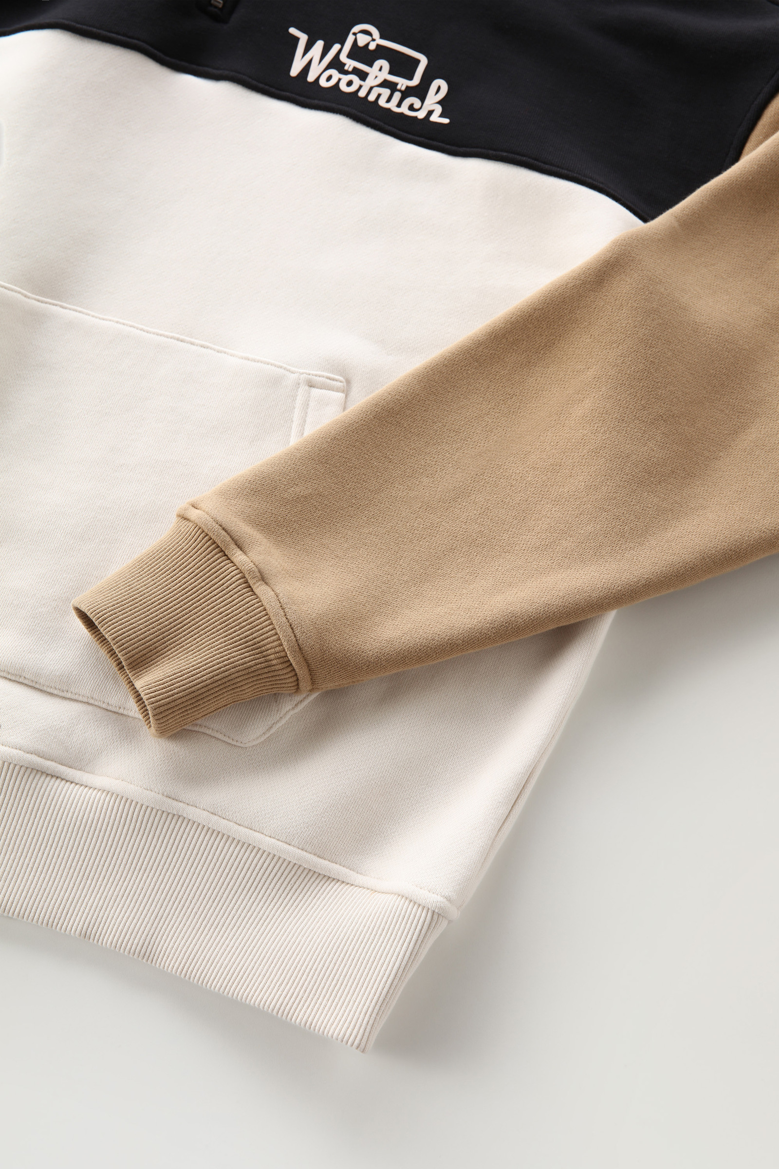 Color-Block Half-Zip Sweatshirt with Printed Logo Grey photo 7 | Woolrich