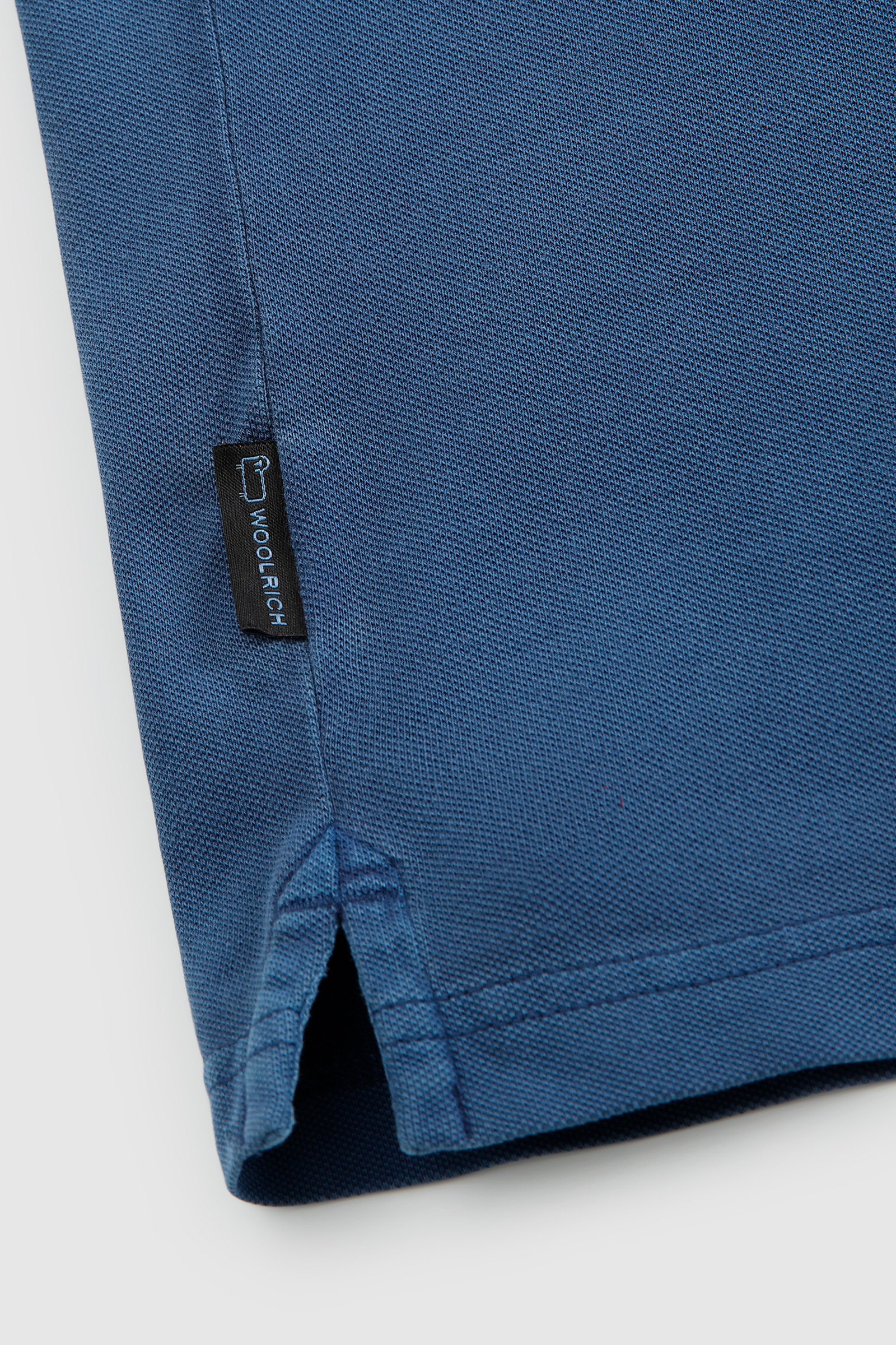Polo Mackinack en piqué de coton teint en pièce bleu photo 6 | Woolrich
