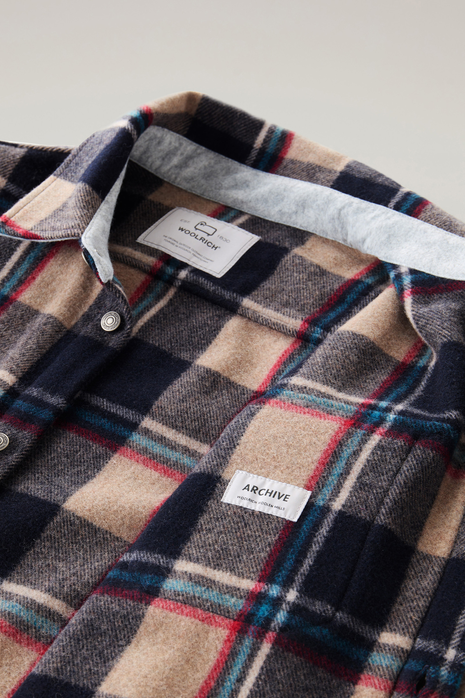 Alaskan Check Overshirt in Recycled Italian Wool Blend Beige | Woolrich USA