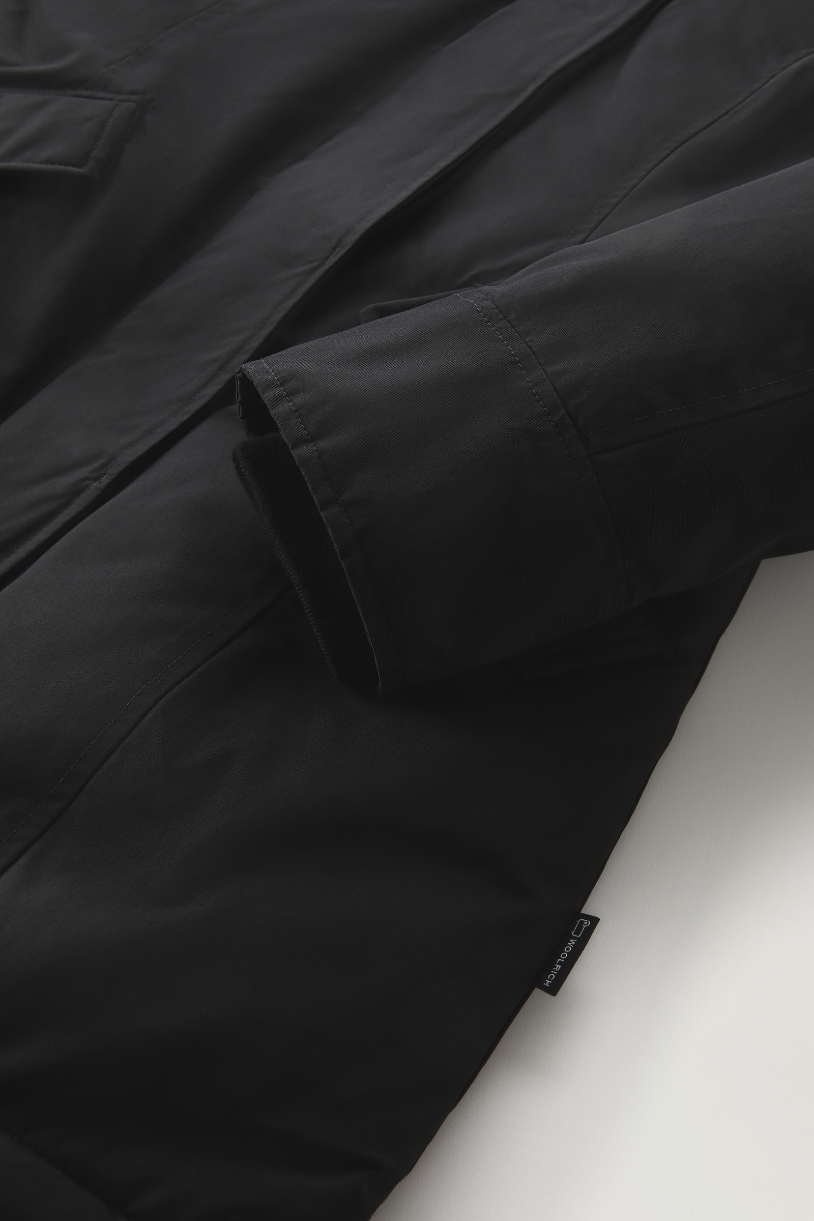 Arctic Parka en Ramar Cloth noir photo 7 | Woolrich