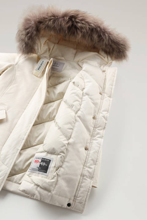 Arctic Parka mit abnehmbarem Pelzbesatz für Mädchen Weiß photo 2 | Woolrich