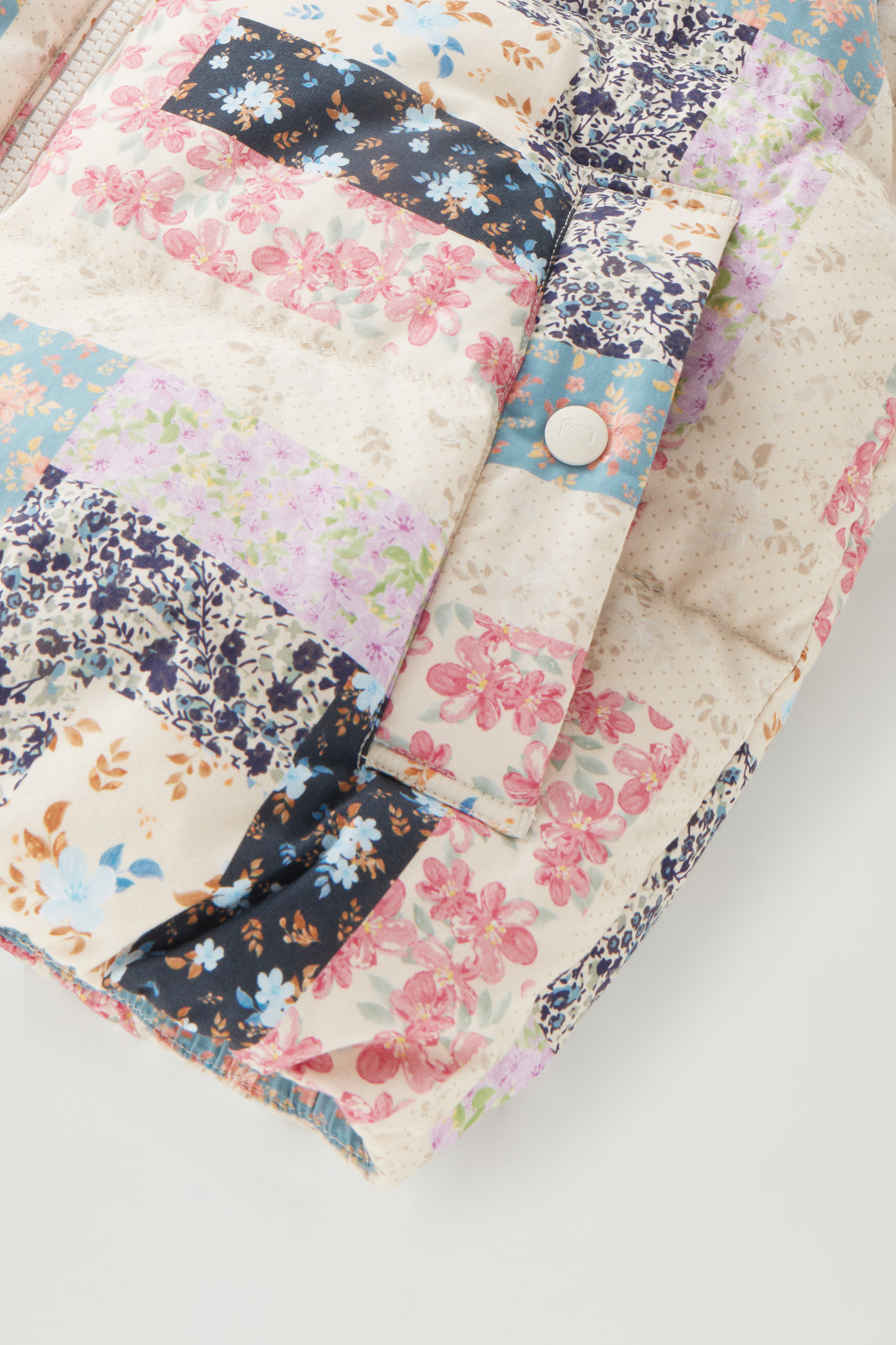 Steppweste Pennsylvania mit Patchworkdruck multicolor photo 8 | Woolrich