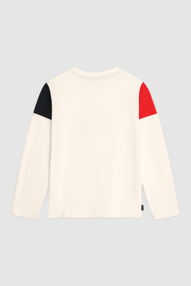 Camiseta de cuello redondo con bandera para niño