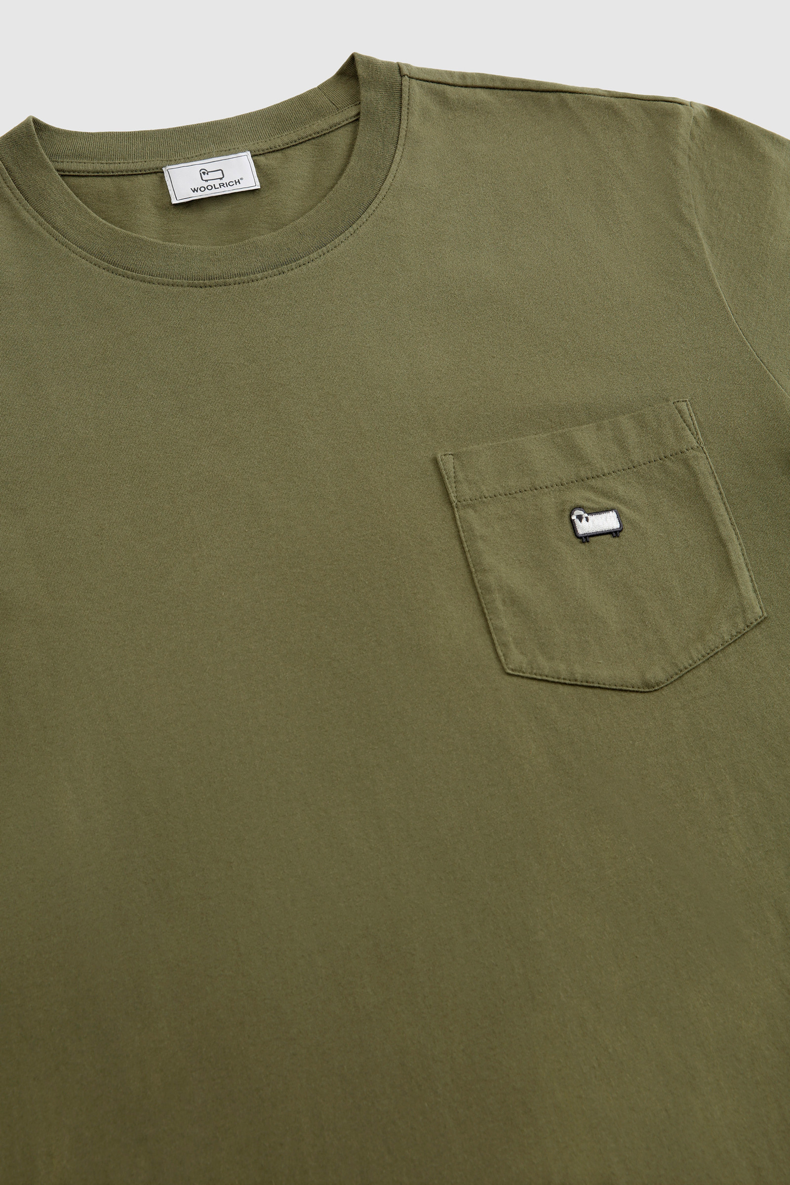 T-shirt with chest pocket Green photo 5 | Woolrich
