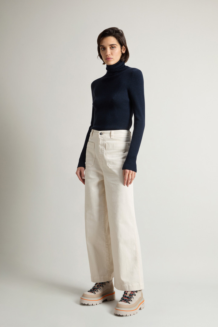 Garment-Dyed Wide-Leg Pants in Stretch Cotton Twill White photo 1 | Woolrich