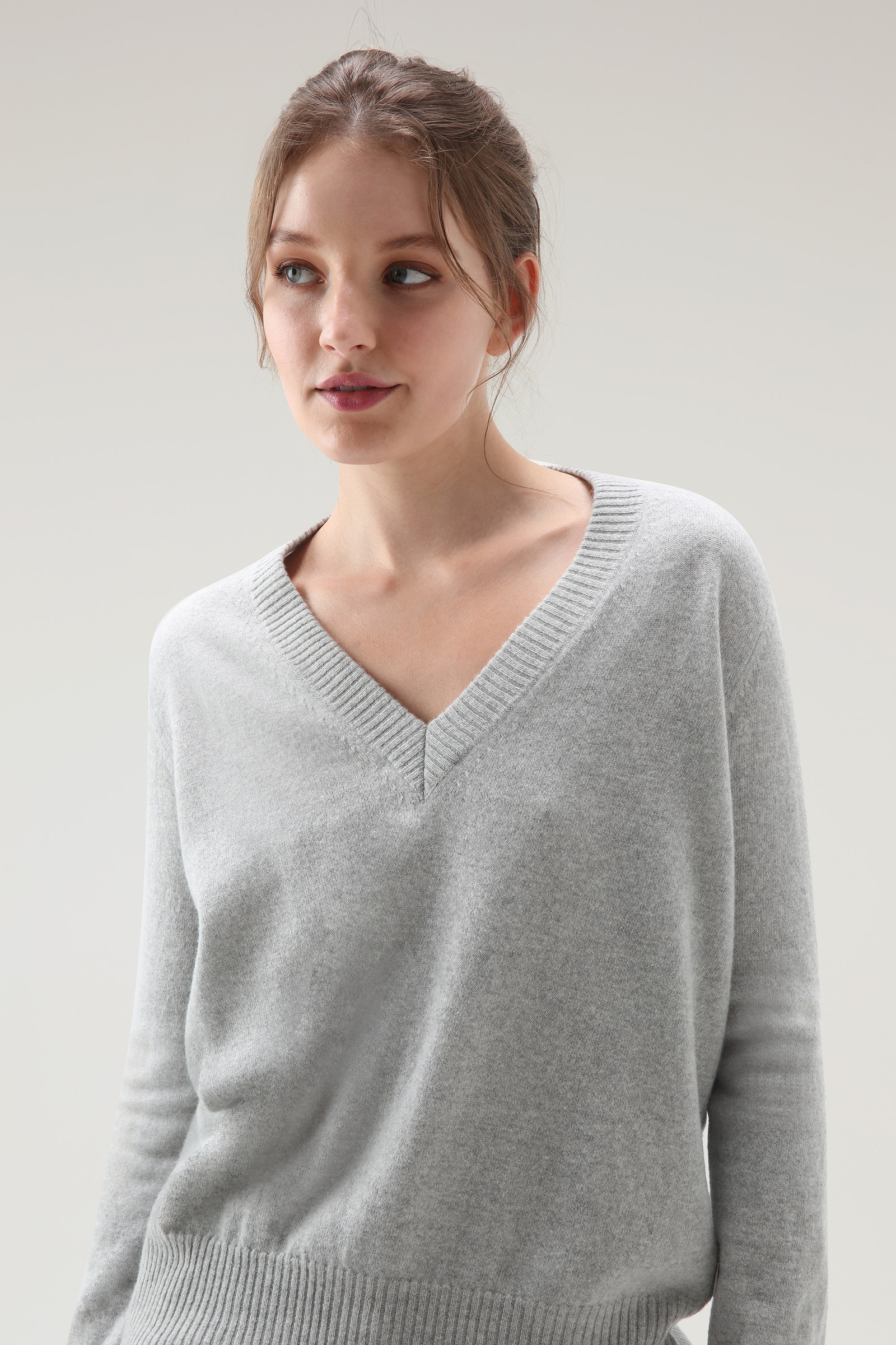Women's Mixed Wool and Cashmere V-Neck Sweater Grey | Woolrich IE