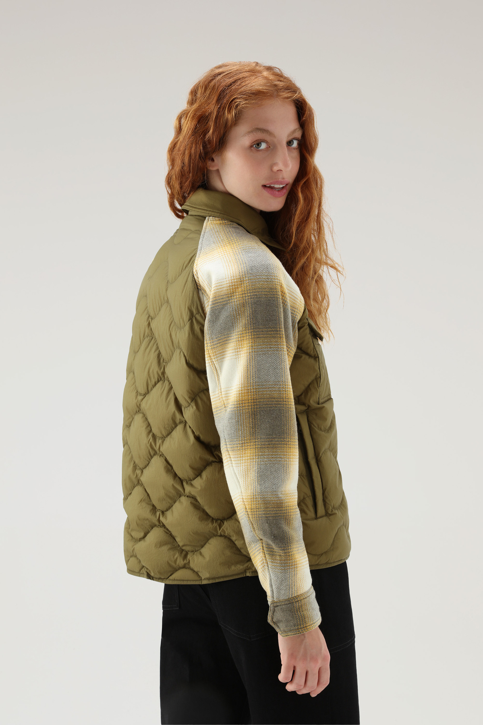 Veste chemise Alba en nylon crinkle avec manches en laine vert photo 3 | Woolrich